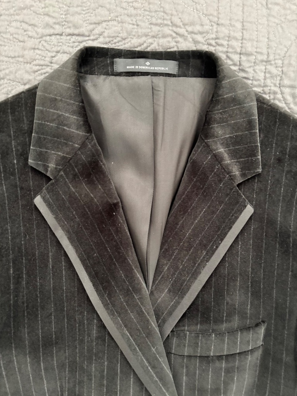 Joseph Abboud Men’s Black Tie size 30R Black Velvet Jacket - Picture 11 of 12